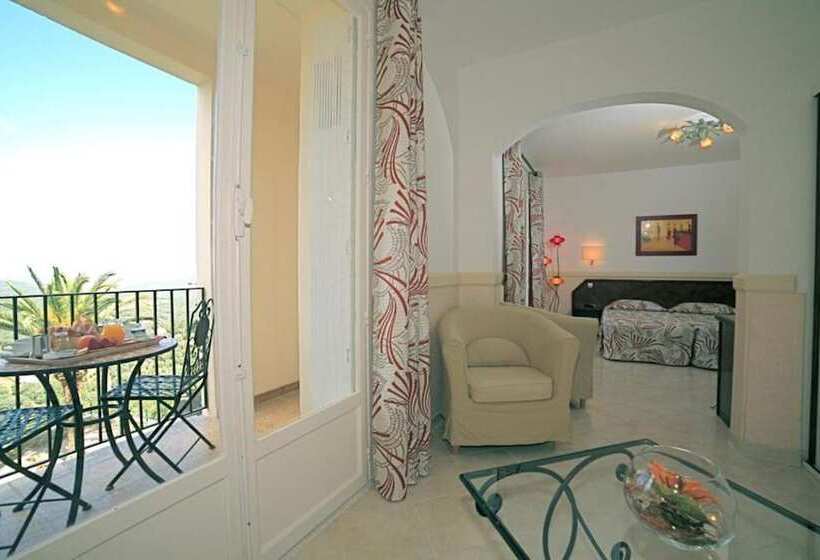 패밀리 룸, Des Roches