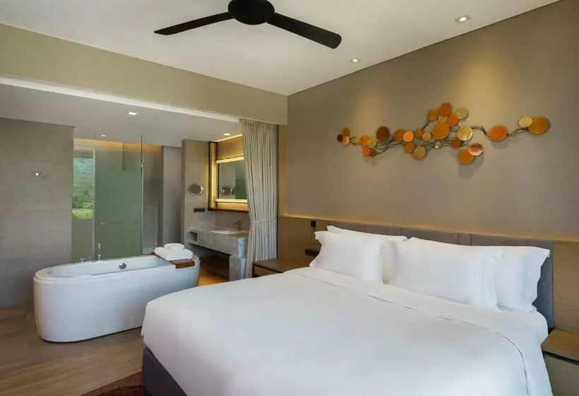 キングサイズベッドのデラックスルーム, Dusitd2 Khao Yai