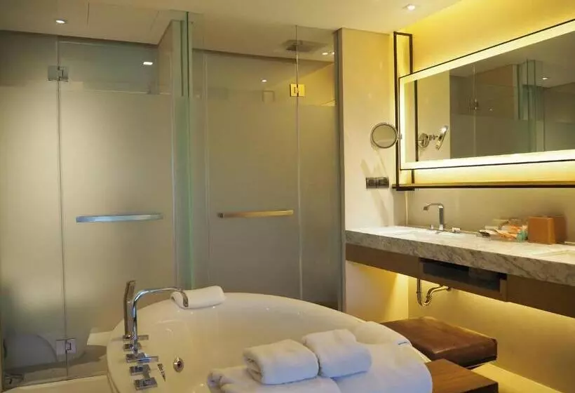メゾネットスイート, Dusitd2 Khao Yai