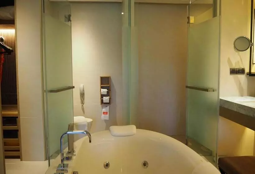 メゾネットスイート, Dusitd2 Khao Yai