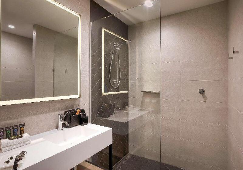 غرفة عائلية, Micasa