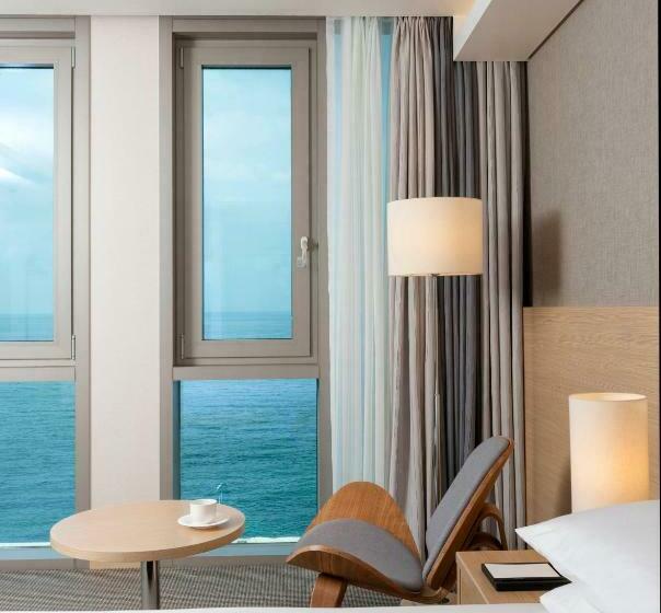 オーシャンビューデラックスルーム, Regent Marine The Blue