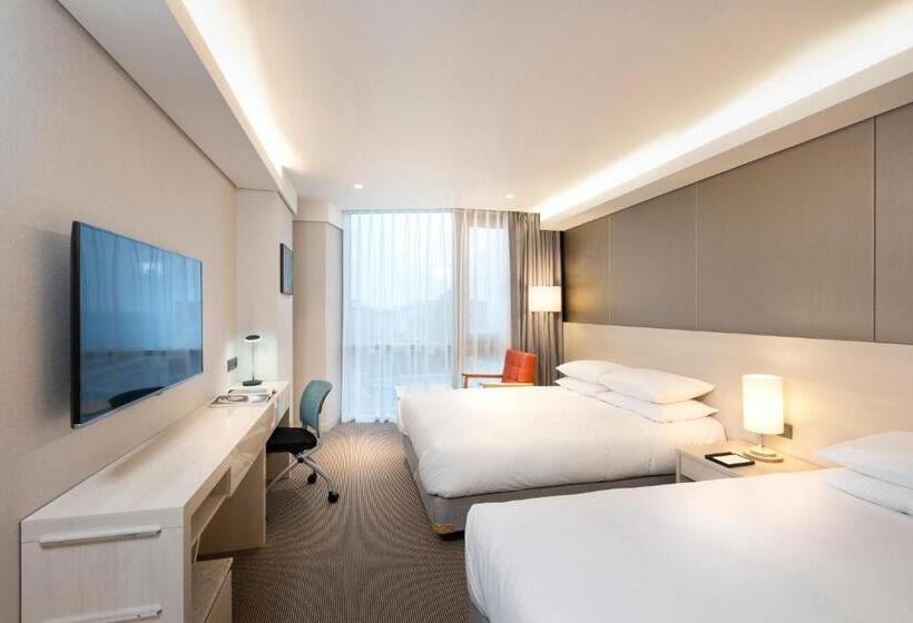 ファミリールーム, Regent Marine The Blue