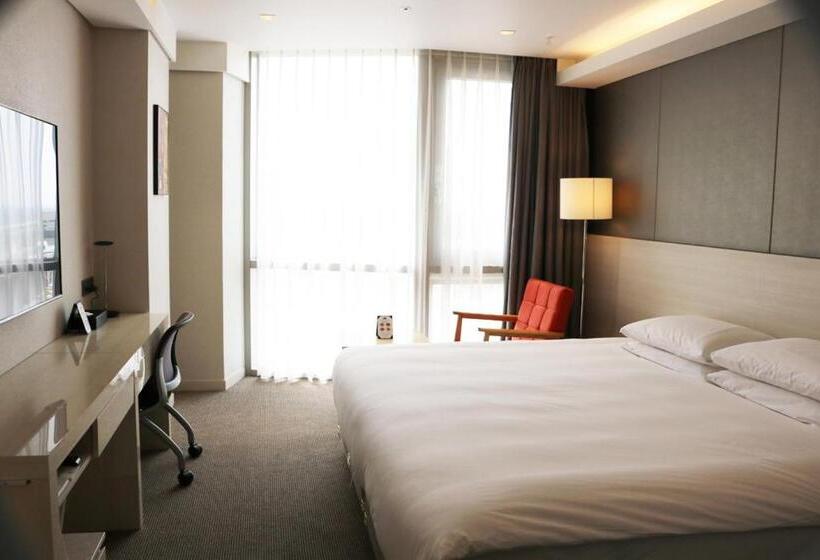 ファミリールーム, Regent Marine The Blue