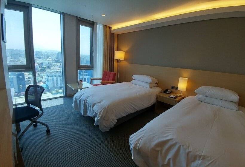 スタンダードシティビュールーム, Regent Marine The Blue