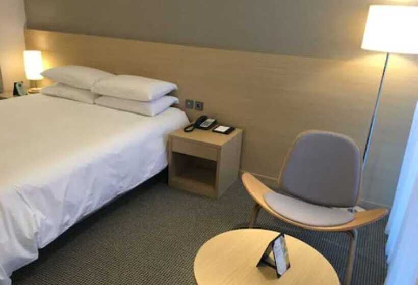 ファミリールーム, Regent Marine The Blue