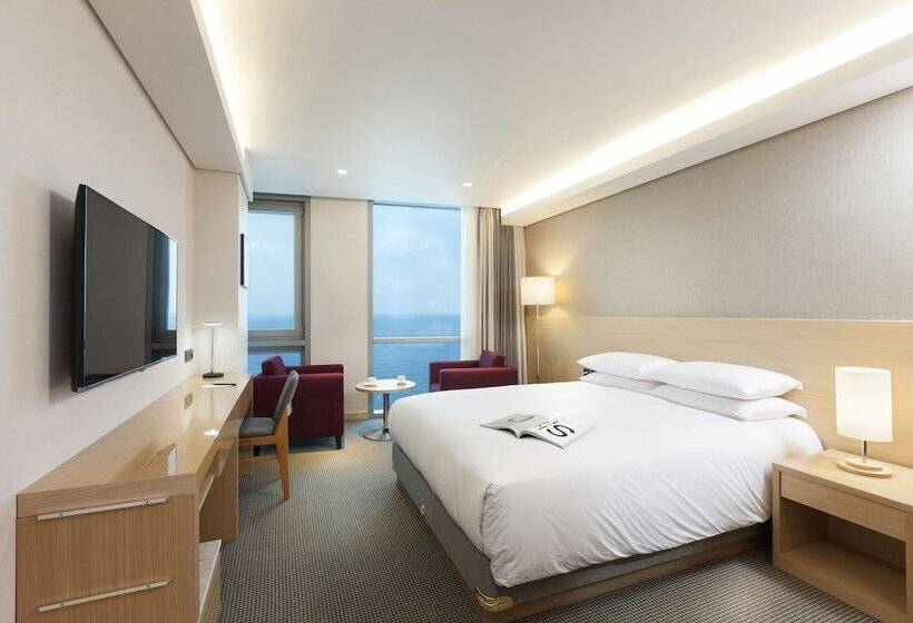 オーシャンビューデラックスルーム, Regent Marine The Blue