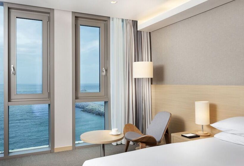 수피리어 패밀리 룸 바다 전망, Regent Marine The Blue