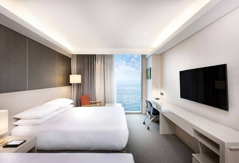 海の見えるスーペリアファミリールーム, Regent Marine The Blue