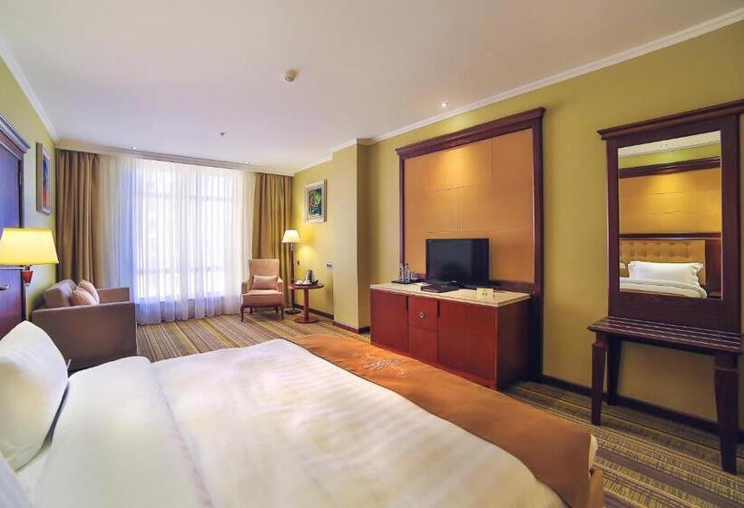 سوئیت با تخت بزرگ, Shera Inn