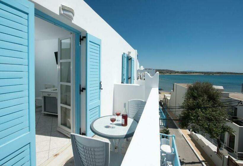 Номер Стандарт Вид на Море, Georgia Mare