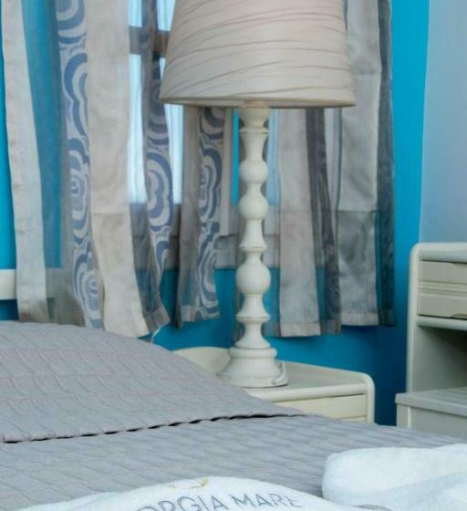 Номер Стандарт Вид на Море, Georgia Mare