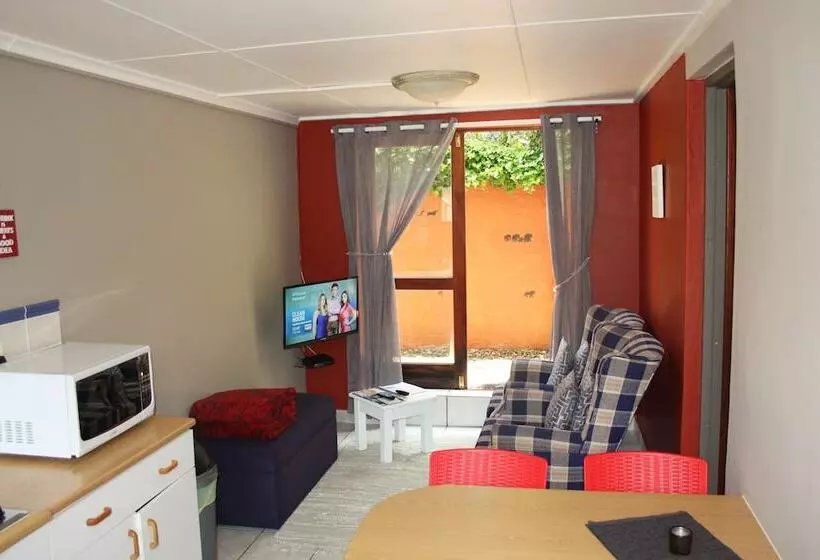 Huoneisto 2 Makuuhuonetta, Cloverleigh Guest House
