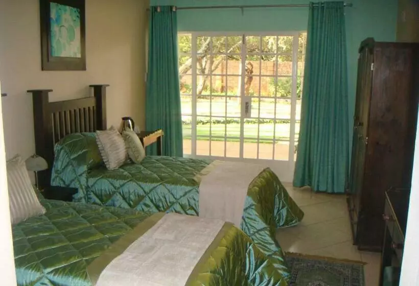اتاق استاندارد, Heatherdale Guesthouse & Shuttle Services