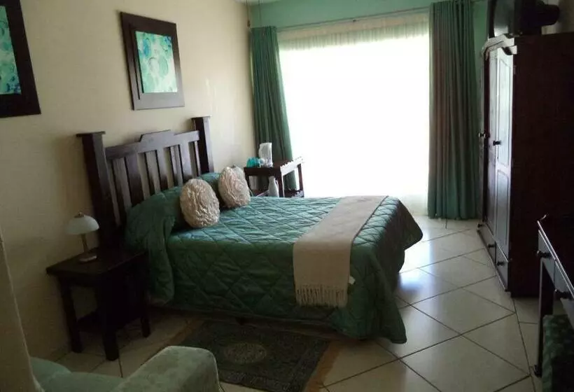اتاق استاندارد, Heatherdale Guesthouse & Shuttle Services