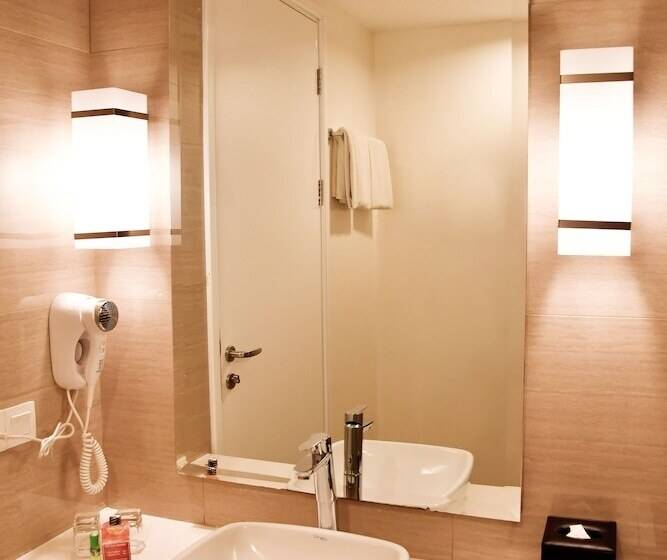 غرفة ديلوكس, Swiss Belhotel Jambi