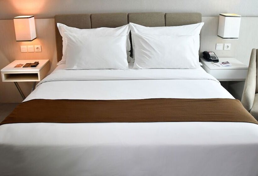 Номер Deluxe, Swiss Belhotel Jambi