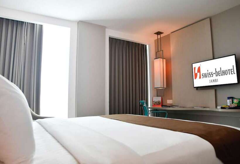 غرفة ديلوكس, Swiss Belhotel Jambi