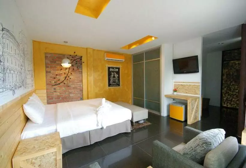 スタンダードルーム, Kamala Regent Residence