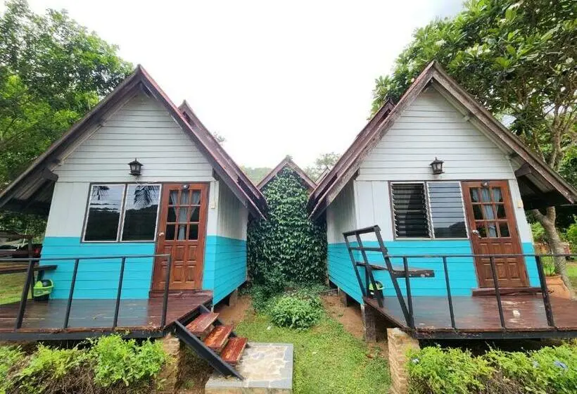 オーシャンビューのスタンダードバンガロー, Lake Hill Resort Kanchanaburi