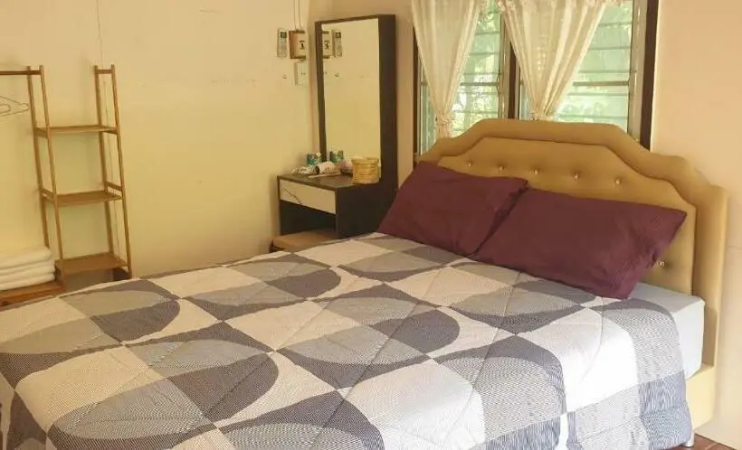 オーシャンビューのスタンダードバンガロー, Lake Hill Resort Kanchanaburi