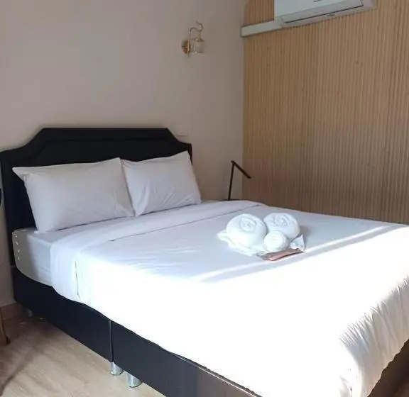 キングサイズベッドのデラックスルーム, Lake Hill Resort Kanchanaburi