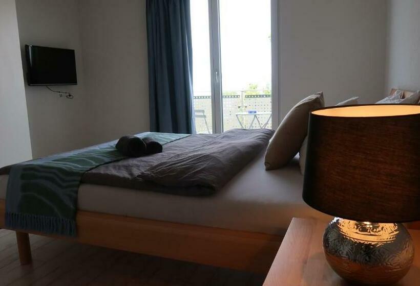 חדר סטנדרט נוף לים עם מרפסת, Mbar