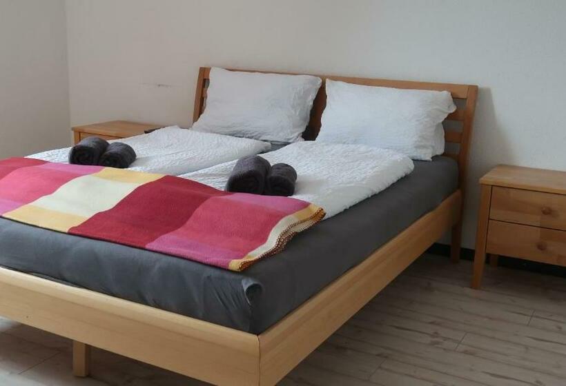 חדר סטנדרט, Mbar