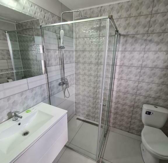 Номер Deluxe, Carmina