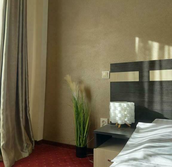 Номер Deluxe, Carmina