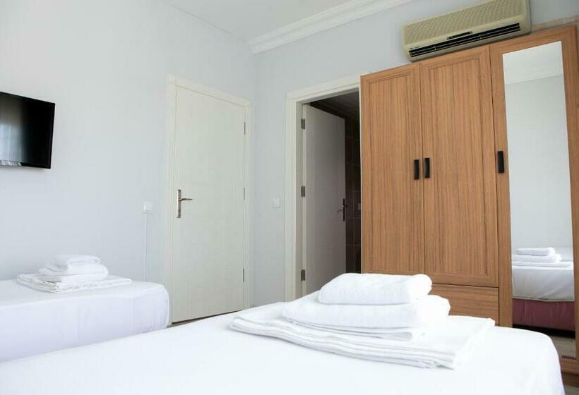 패밀리 룸, Olya Boutique