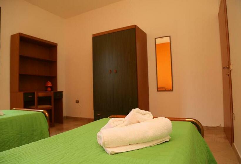 בית, 2 חדרי שינה, Petraleuka