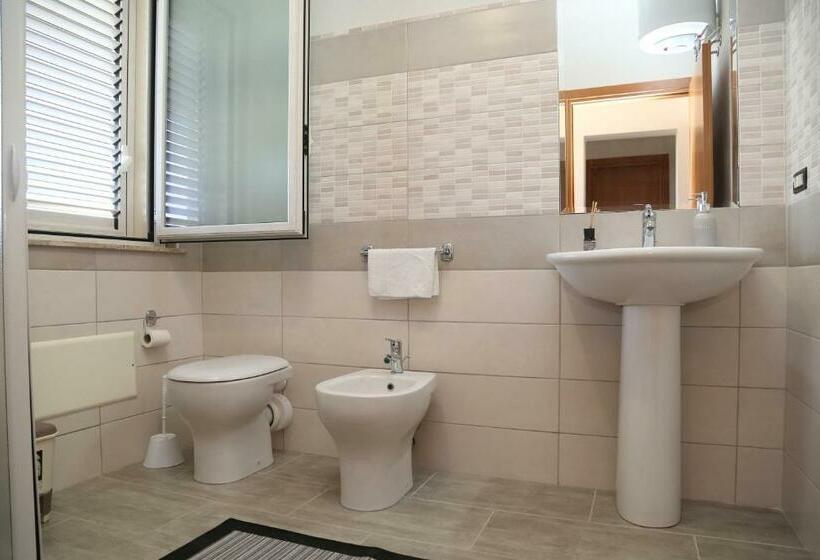 בית, 2 חדרי שינה, Petraleuka