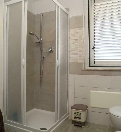 בית, 2 חדרי שינה, Petraleuka