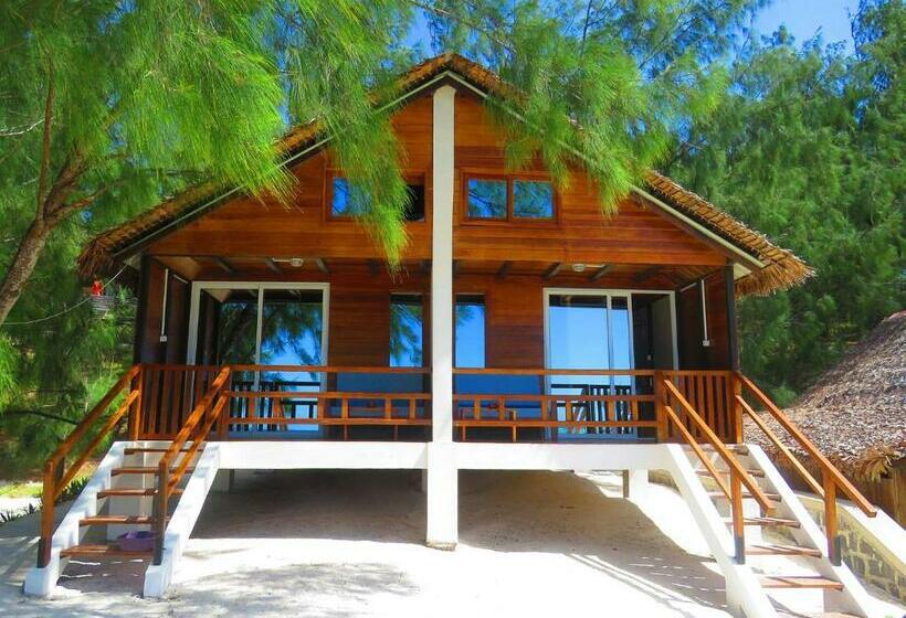 بانگلوی استاندارد, Madakitecamp