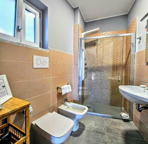 غرفة ديلوكس مطلّة علي البحر, A Casa Di Alessandra   Rooms