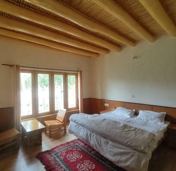 经济房, Streamlet Homestay