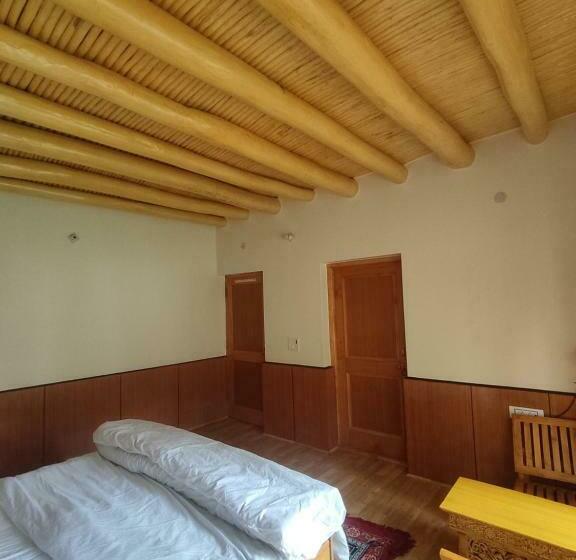 اتاق اکونومی, Streamlet Homestay