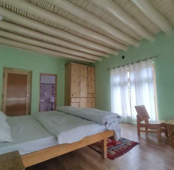 اتاق اکونومی, Streamlet Homestay