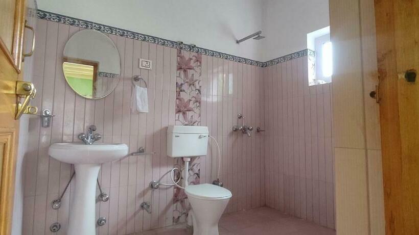 اتاق اکونومی, Streamlet Homestay