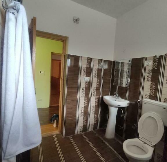 اتاق استاندارد با چشم‌انداز باغ, Streamlet Homestay