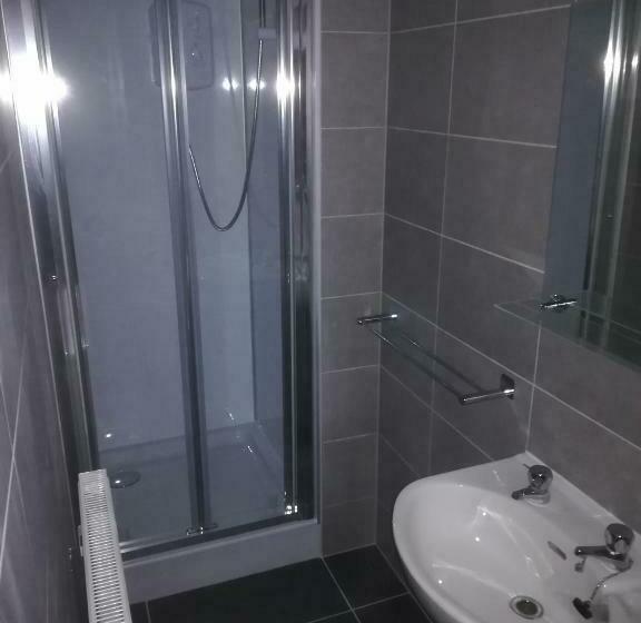 家庭间, Atherstone Guest House