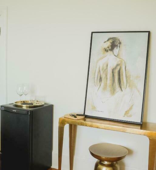 스탠다드 룸 킹사이즈 침대, Bellview Luxury Suites