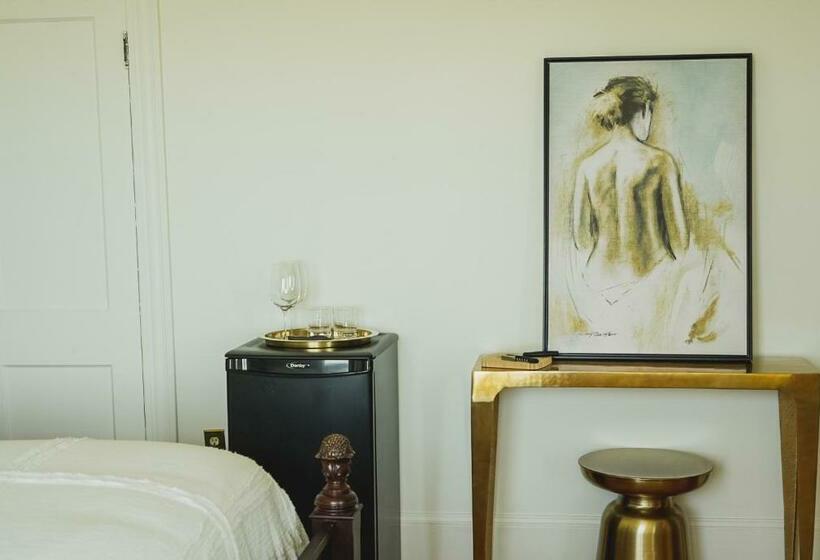 스탠다드 룸 킹사이즈 침대, Bellview Luxury Suites