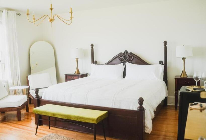 스탠다드 룸 킹사이즈 침대, Bellview Luxury Suites