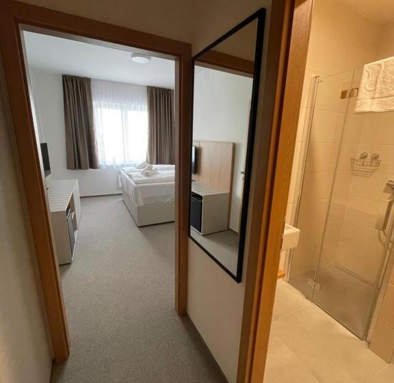 Номер Deluxe, Comfort Pálava, Penzion & Restaurant