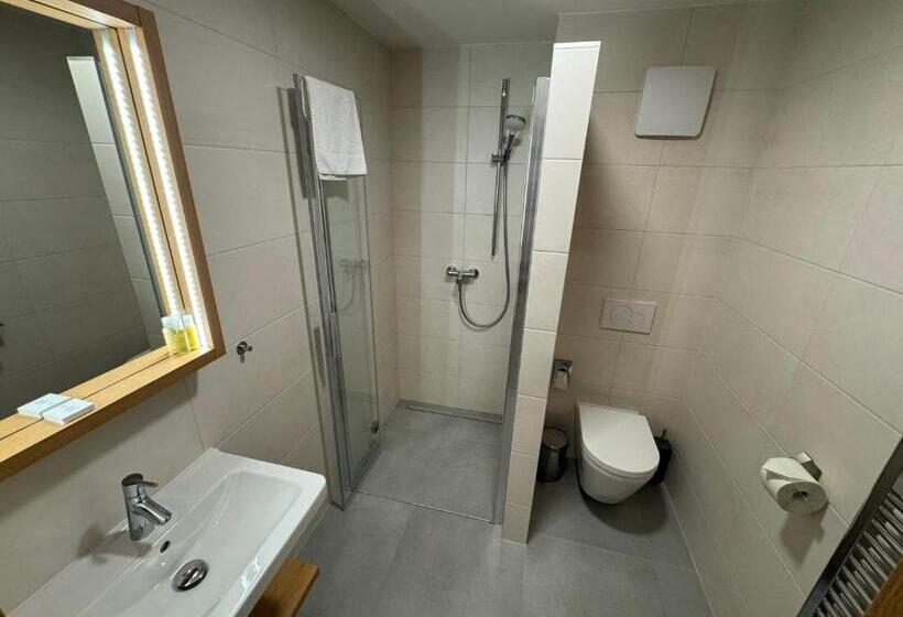 バルコニー付きデラックスルーム, Comfort Pálava, Penzion & Restaurant