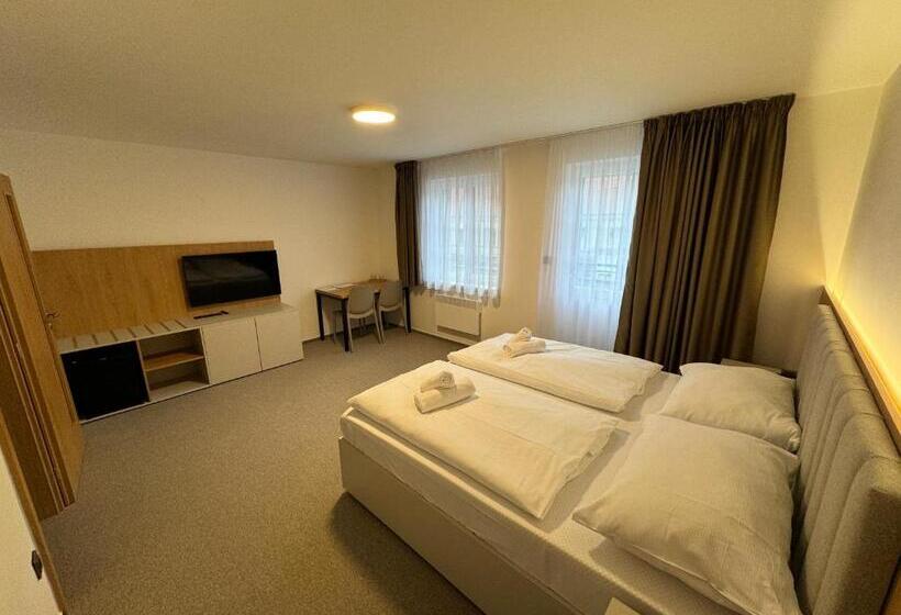 バルコニー付きデラックスルーム, Comfort Pálava, Penzion & Restaurant