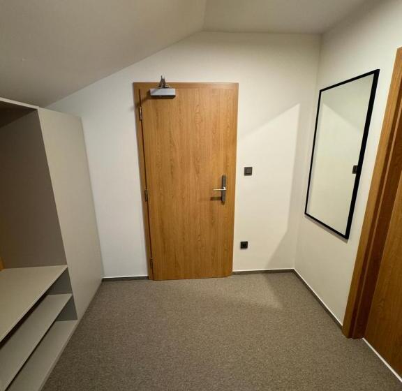 デラックスの4人部屋, Comfort Pálava, Penzion & Restaurant