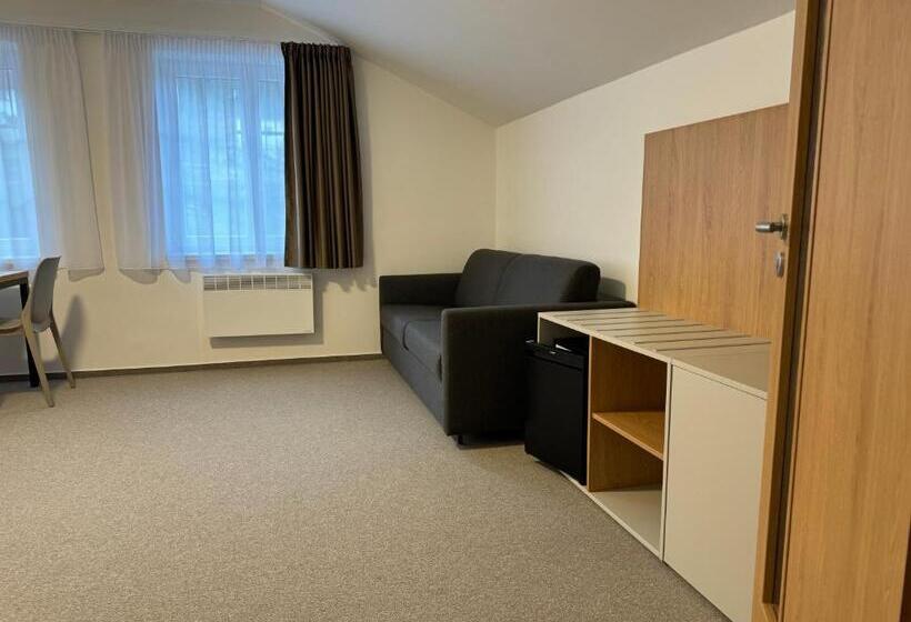 デラックスの4人部屋, Comfort Pálava, Penzion & Restaurant